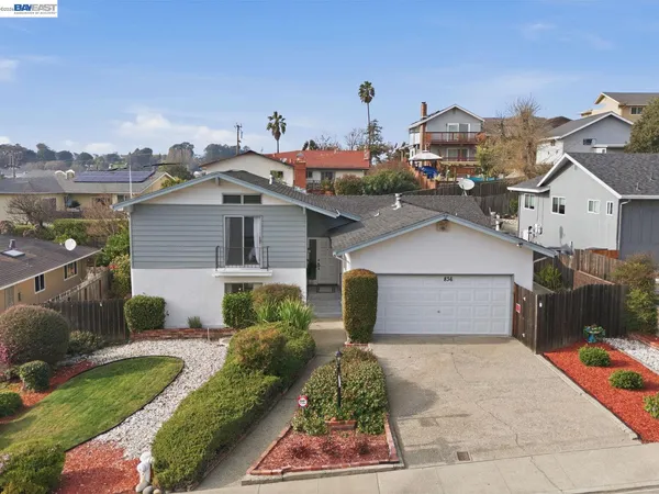 $825,000 | 836 Hawthorne Drive, Rodeo, CA 94572