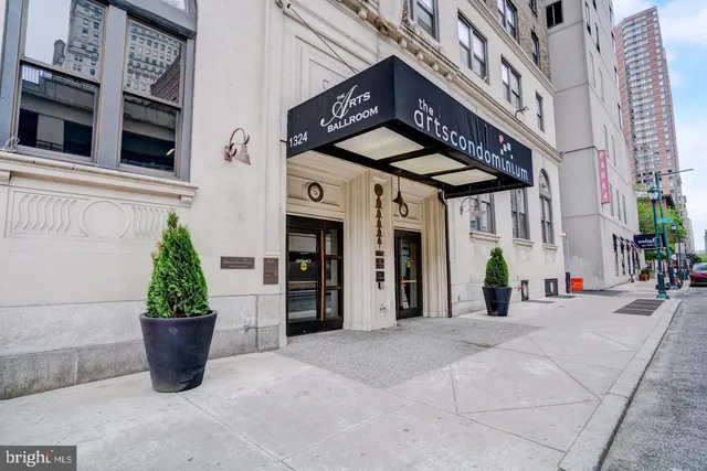 $79,500 | 1324 Locust Street, Unit 316, Philadelphia, PA 19107