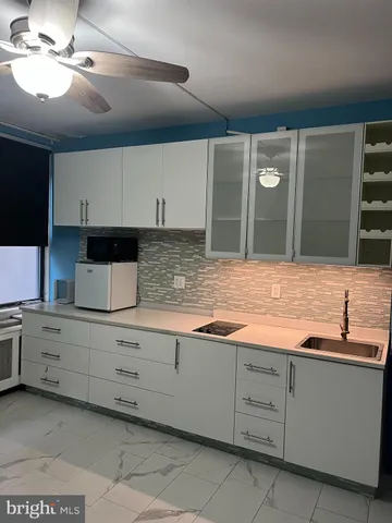 $79,500 | 1324 Locust Street, Unit 316, Philadelphia, PA 19107