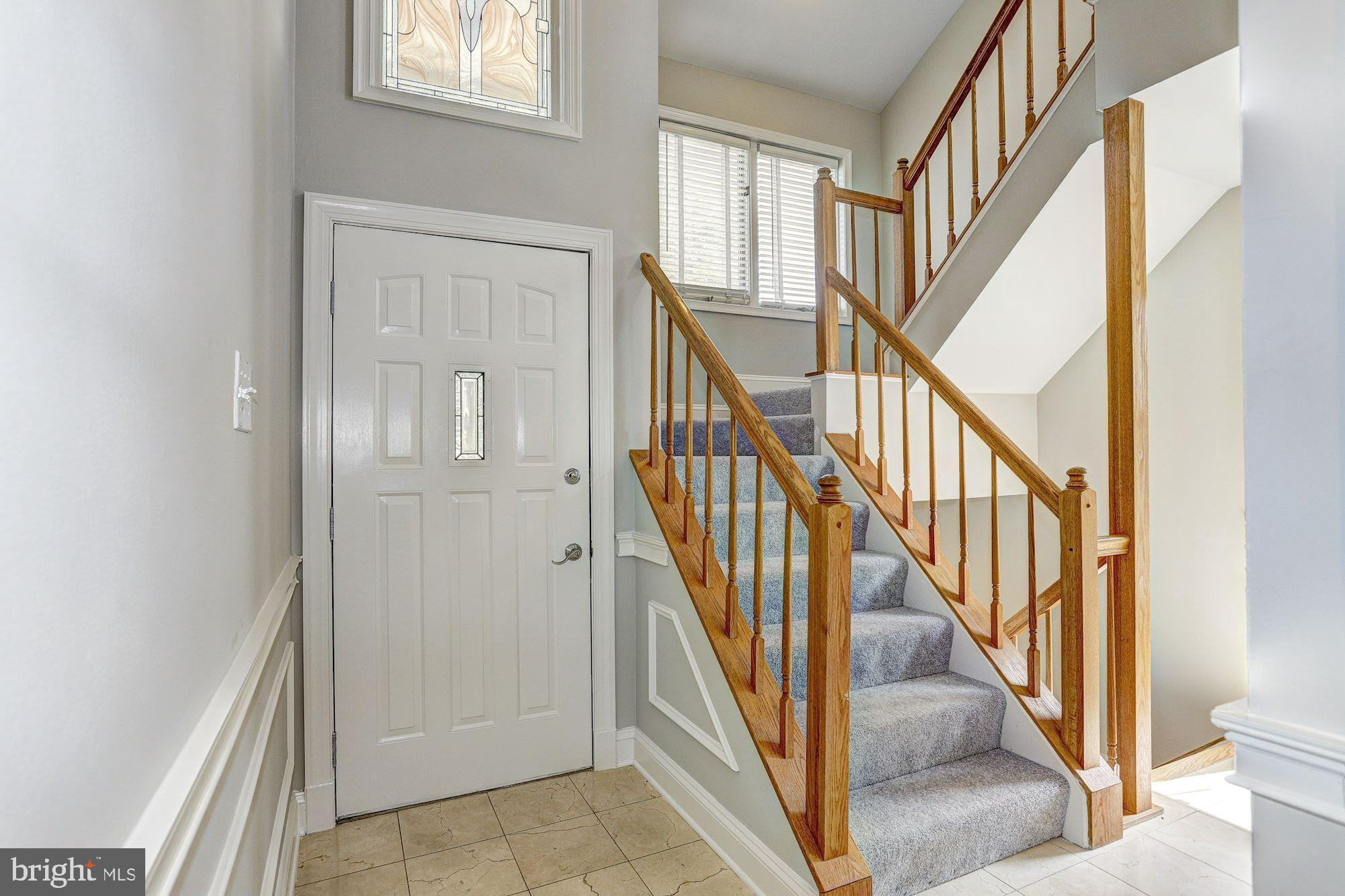 5233 Columbia Road, Unit 567 Columbia, MD 21044 - Photo 2 of 55 Foyer