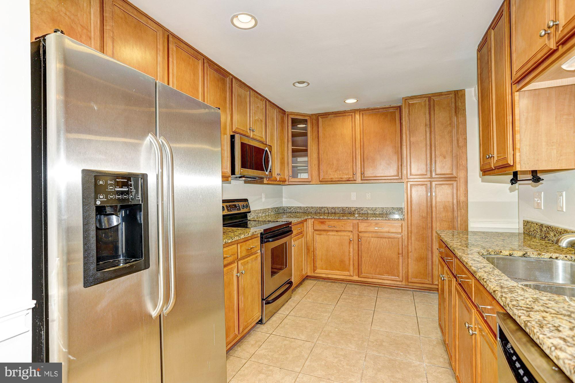 5233 Columbia Road, Unit 567 Columbia, MD 21044 - Photo 11 of 55 Kitchen