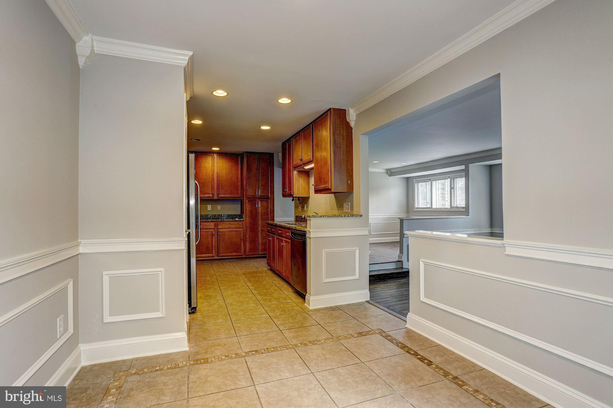 5233 Columbia Road, Unit 567 Columbia, MD 21044 - Photo 14 of 55 Breakfast Room & Kitchen