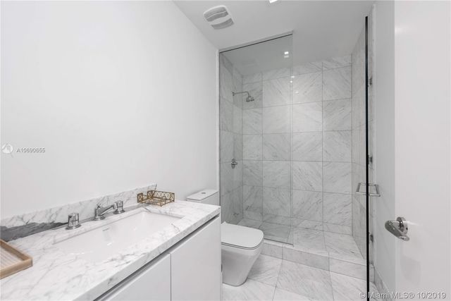$3,590,000 | 16901 Collins Avenue, Unit 3503, Sunny Isles Beach, FL 33160