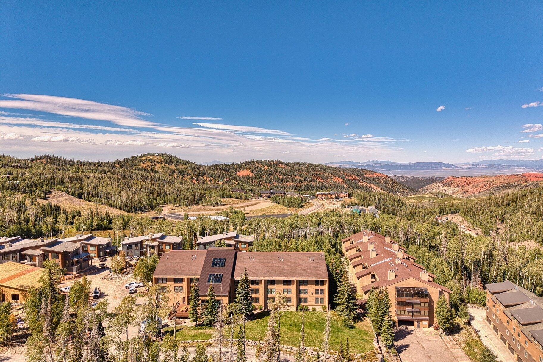 150 Ridgeview Street, Unit 128 Brian Head, UT 84719 - Photo 1 of 47 001_z0016_d_hdr_945