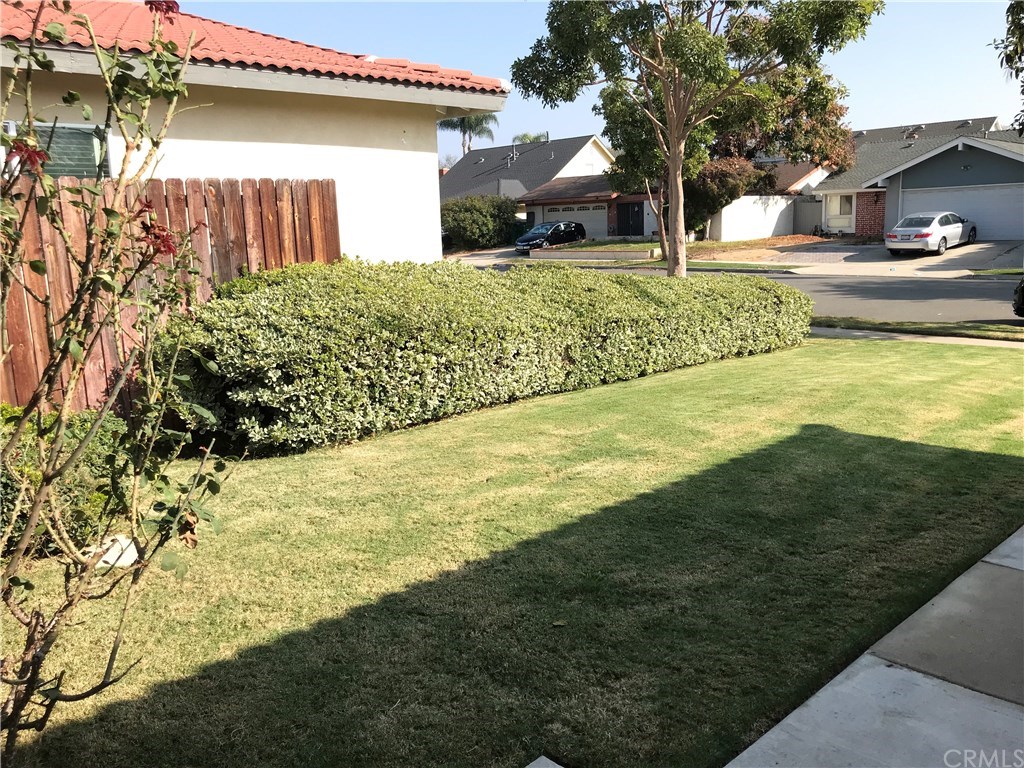 14671 Comet Street Irvine, CA 92604 - Photo 3 of 23