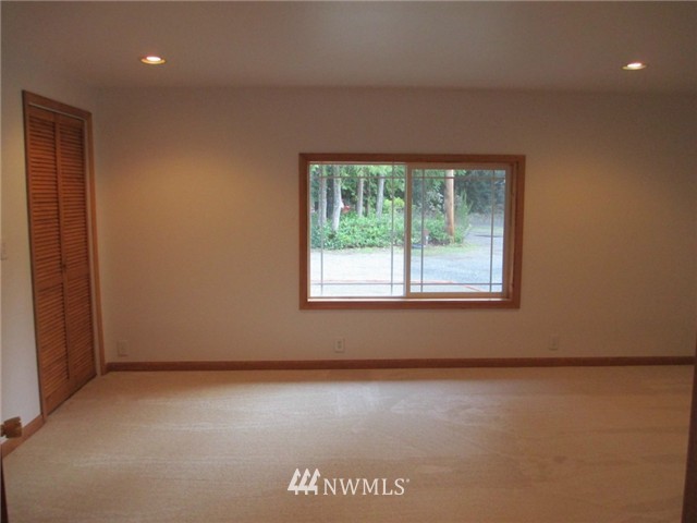 14010 Sidney Road Southwest Port Orchard, WA 98367 - Photo 8 of 14 Gallery Image 8