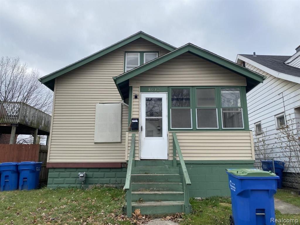 8032 Jackson Avenue Warren, MI 48089 - Photo 1 of 13