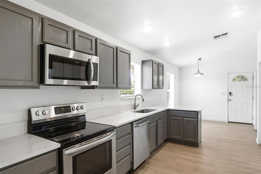 32416 Pine Road Eustis, FL 32736 - Photo 15 of 64