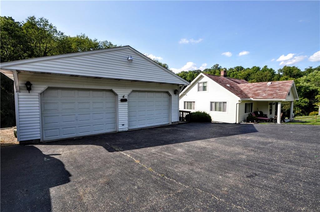 283 Twin Bridges Road Charleroi, PA 15022 - Photo 3 of 25 Gallery Image 3
