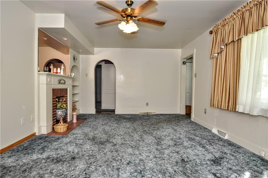283 Twin Bridges Road Charleroi, PA 15022 - Photo 7 of 25 Gallery Image 7