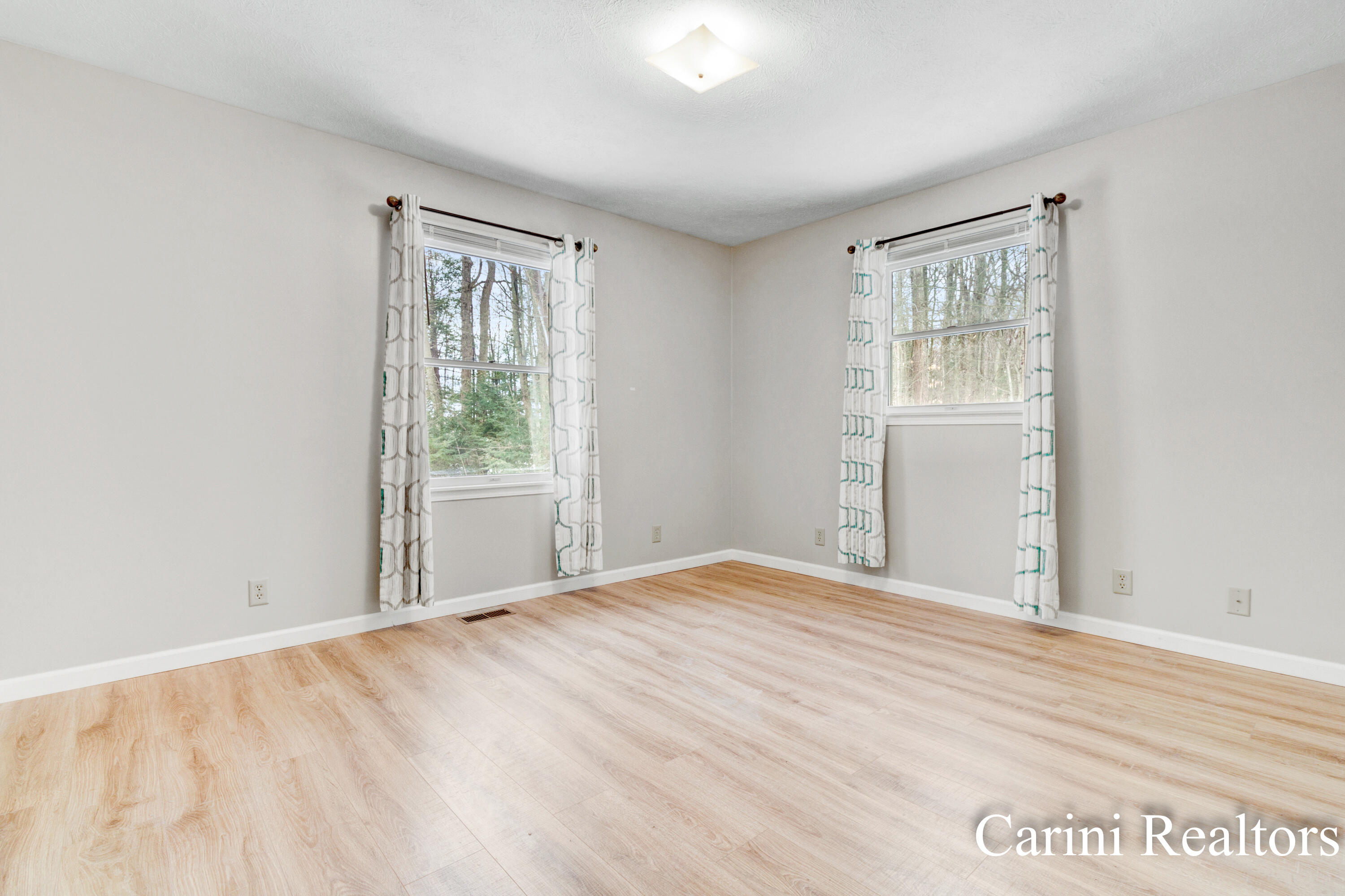 16484 Taft Road Spring Lake, MI 49456 - Photo 22 of 30 Derick Carini - 16484 & 16488 Taft (30)-