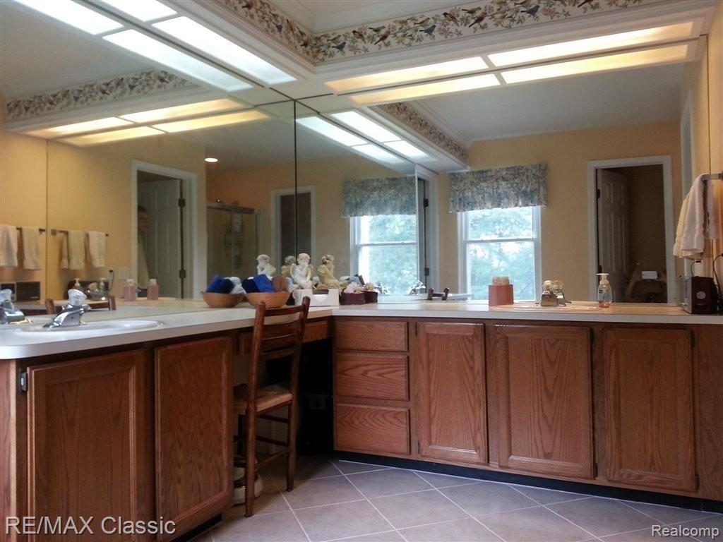 24764 Jamestowne Road Novi, MI 48375 - Photo 16 of 25 Master Bathroom