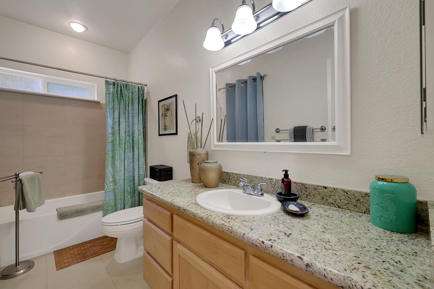 13680 Jessica Way Browns Valley, CA 95918 - Photo 31 of 73 Guest bathroom #1