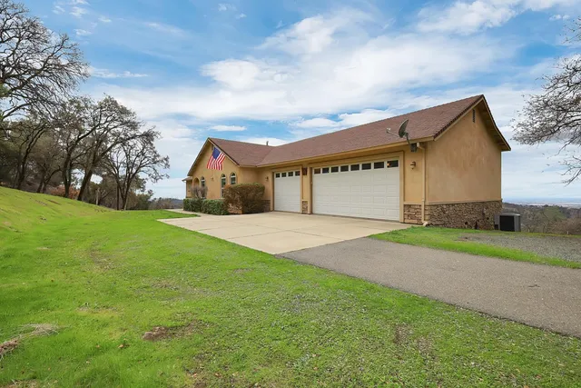 $668,000 | 13680 Jessica Way, Browns Valley, CA 95918