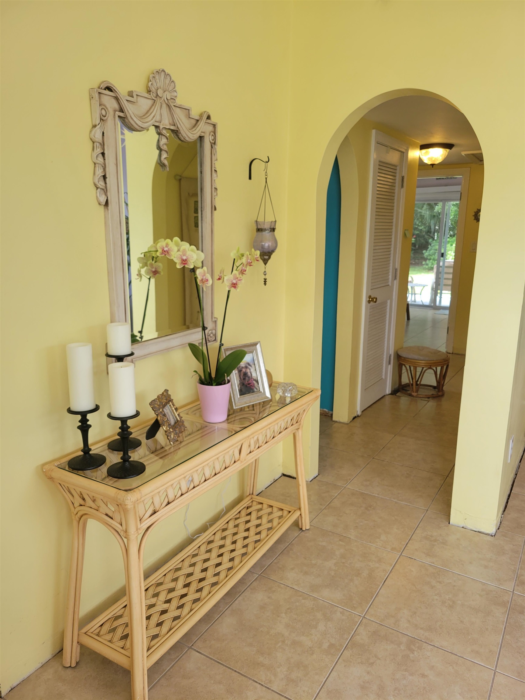 248 Spring Street St. Augustine, FL 32084 - Photo 17 of 50 a view of living room