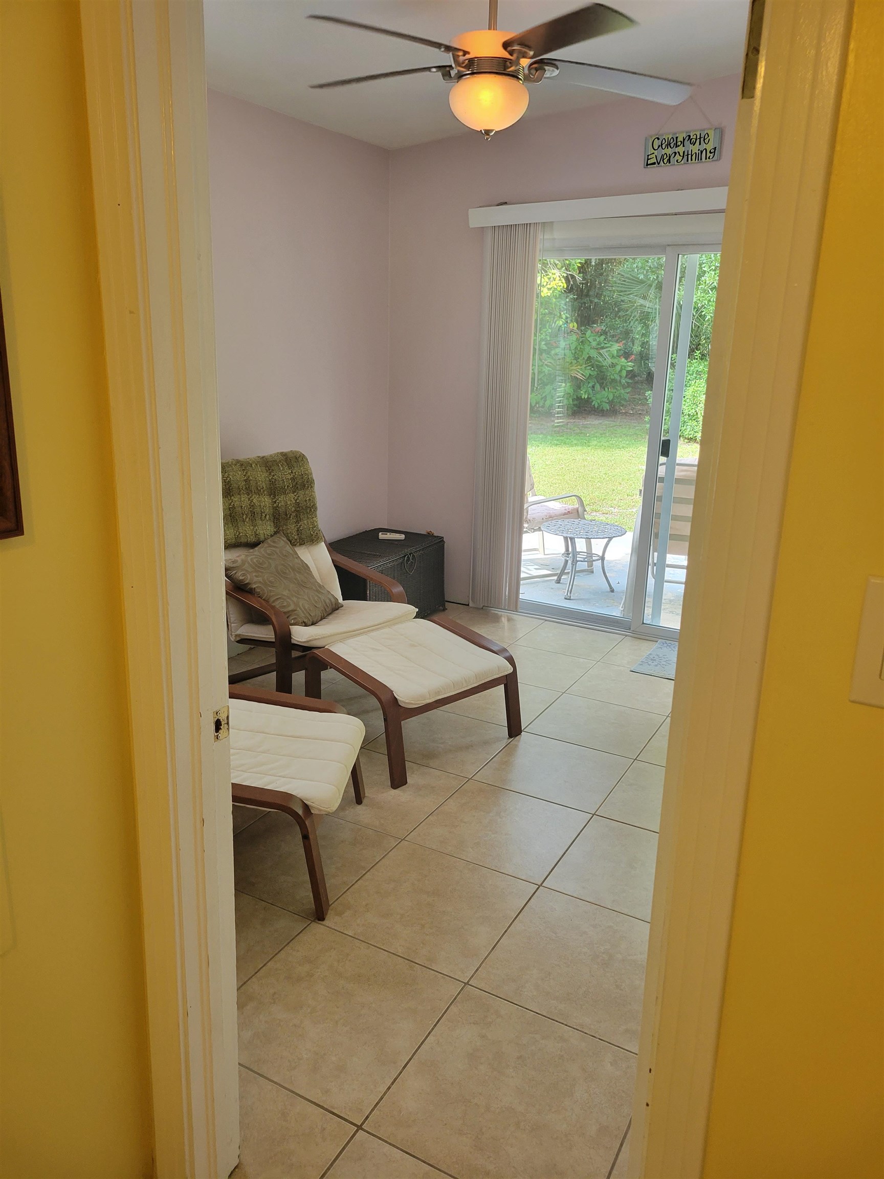 248 Spring Street St. Augustine, FL 32084 - Photo 27 of 50 a living room with furniture and a window