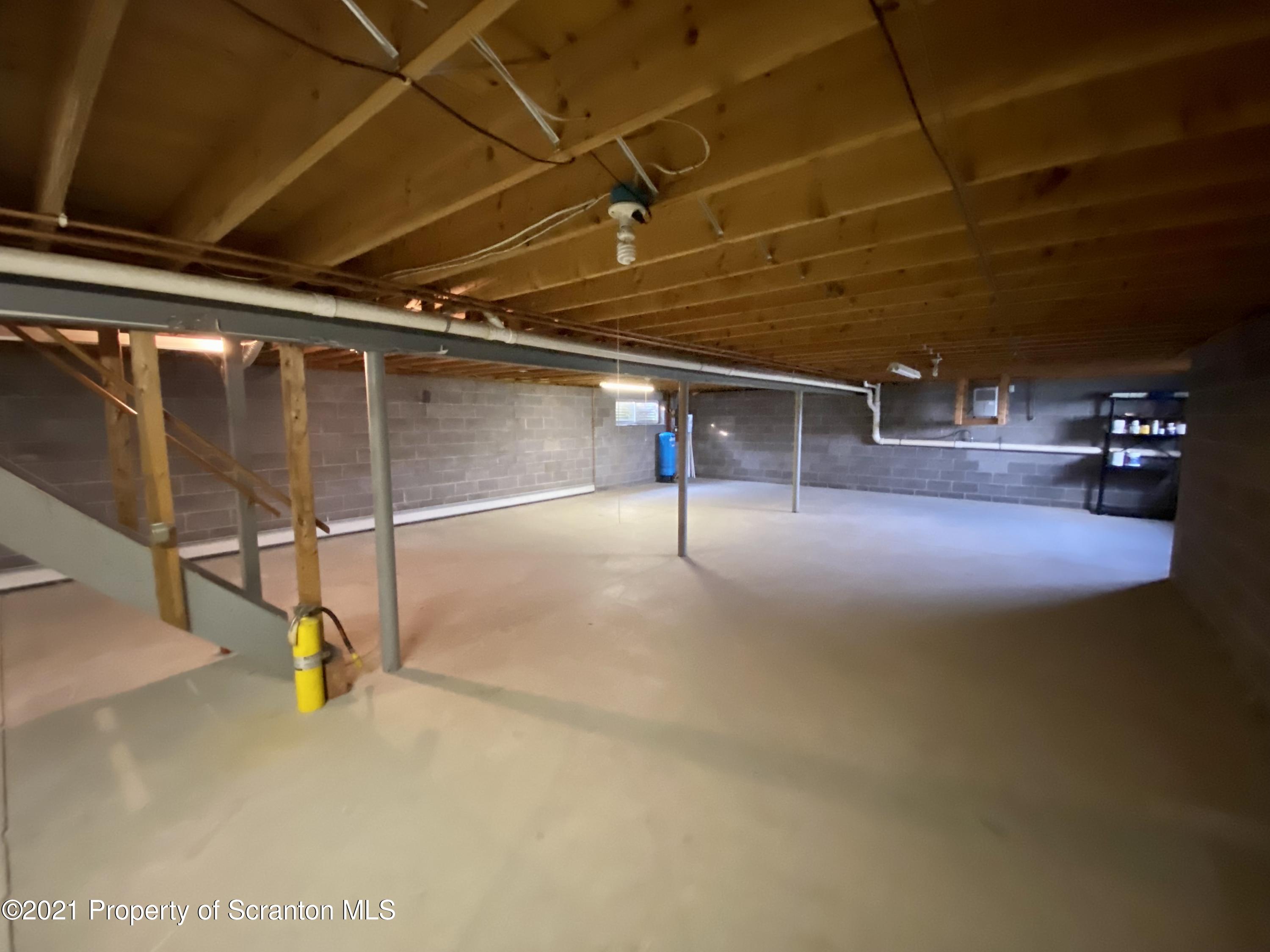 64 Thistle Hill Road Nicholson, PA 18446 - Photo 29 of 47 a view of a studio with wooden floor