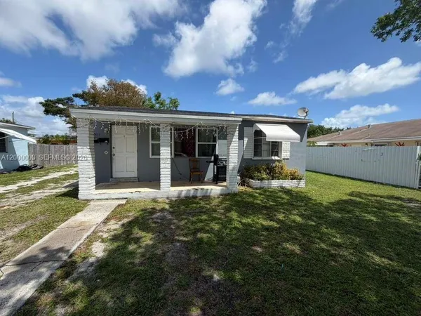 $2,750 | 2431 Plunkett Street, Unit FRONT, Hollywood, FL 33020