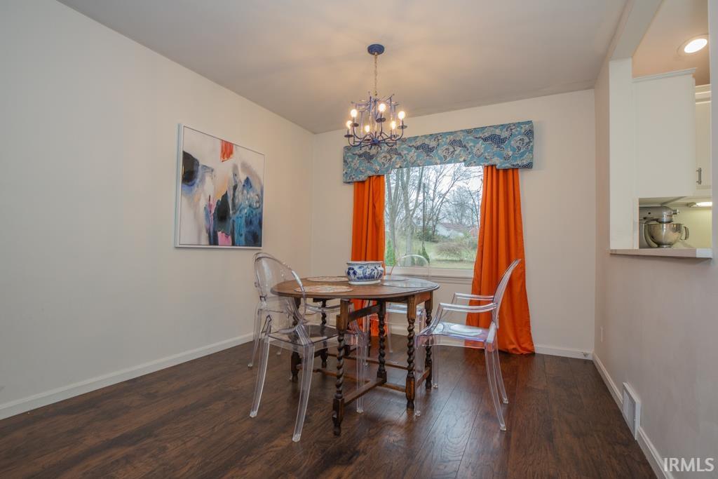 900 South Burkhardt Road Evansville, IN 47715 - Photo 12 of 33 Gallery Image 12