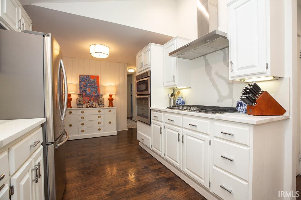 900 South Burkhardt Road Evansville, IN 47715 - Photo 8 of 33 Gallery Image 8