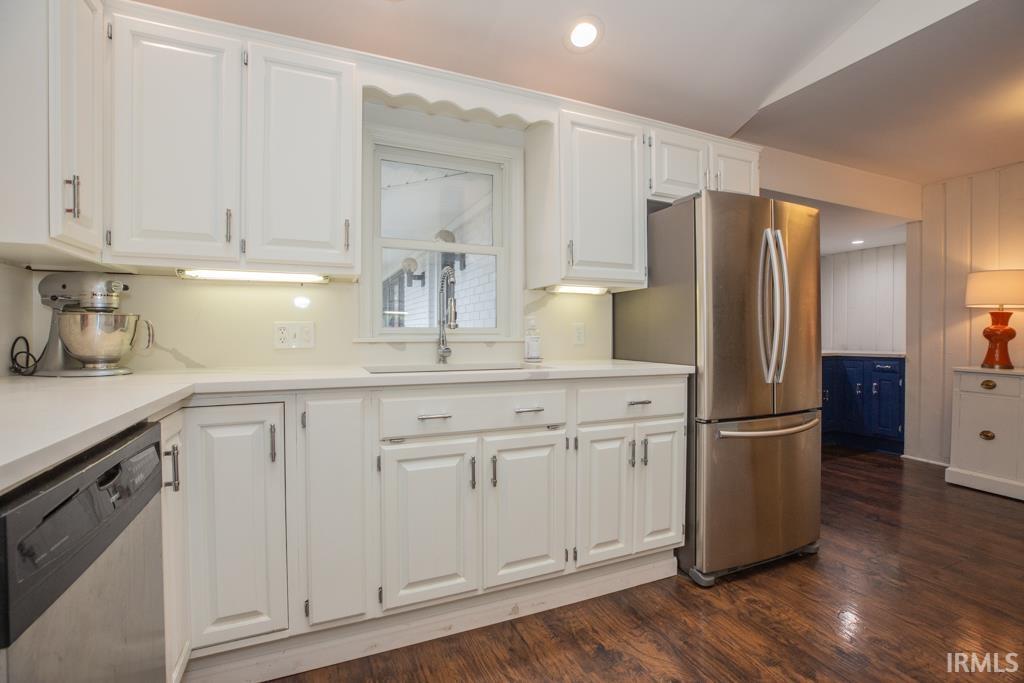 900 South Burkhardt Road Evansville, IN 47715 - Photo 9 of 33 Gallery Image 9