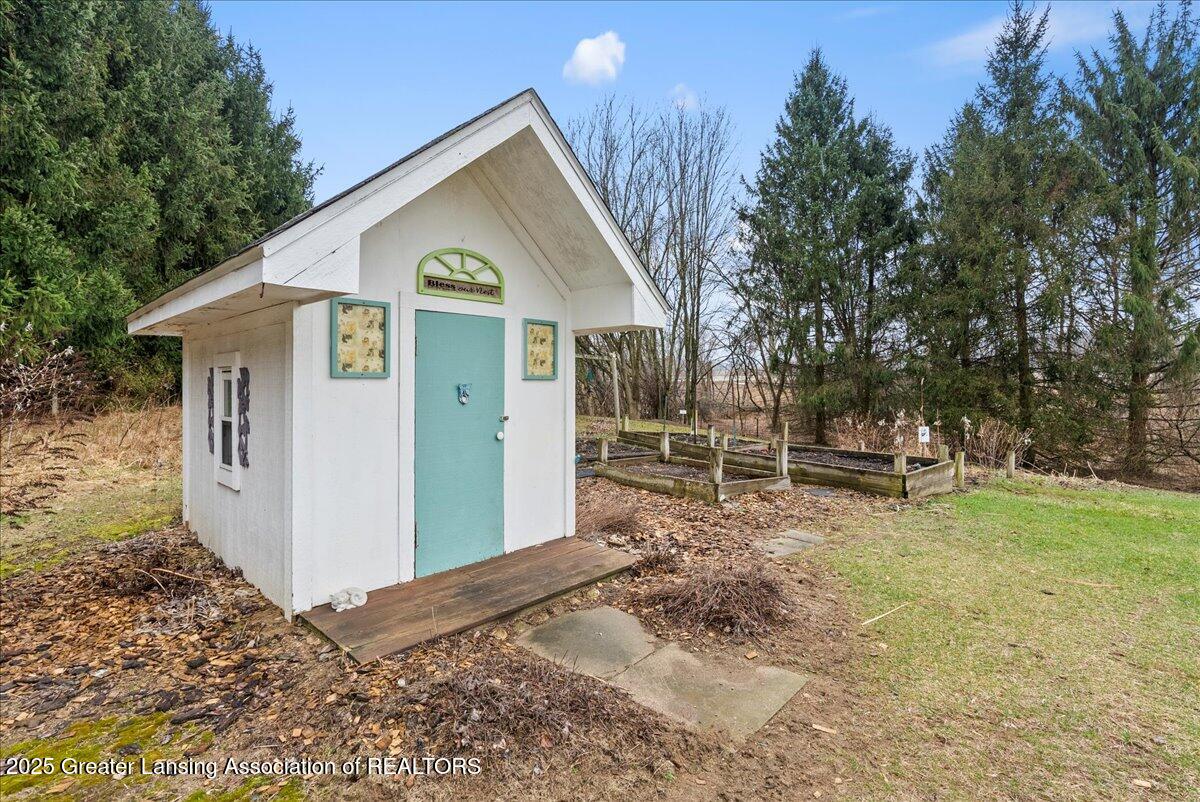 2337 Elm Road North Webberville, MI 48892 - Photo 48 of 60 63-Media Jett - 67