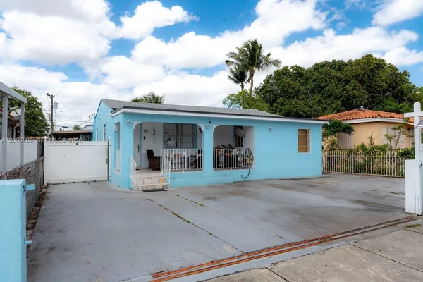$769,000 | 141 East 16th Street, Hialeah, FL 33010