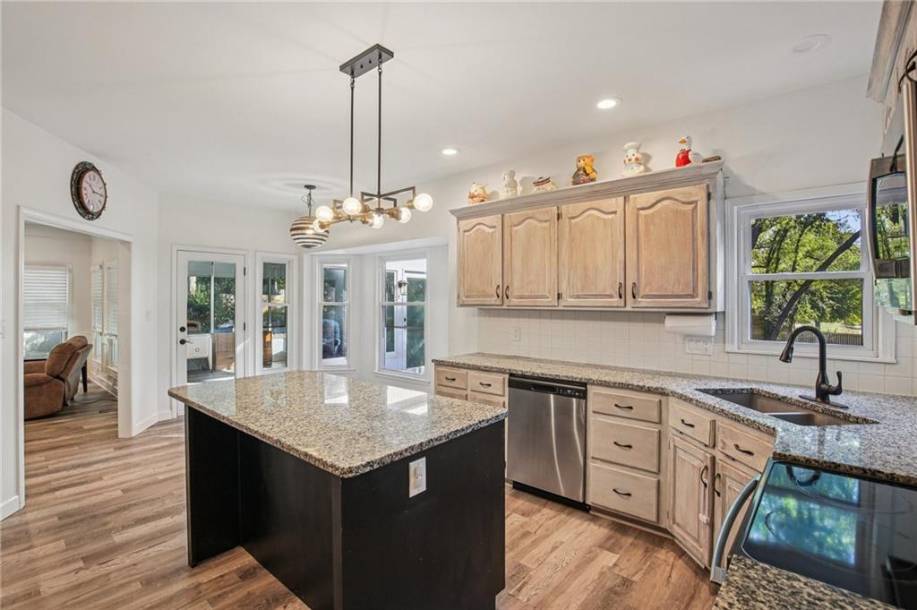 3225 Meadow Road Leavenworth, KS 66048 - Photo 13 of 55