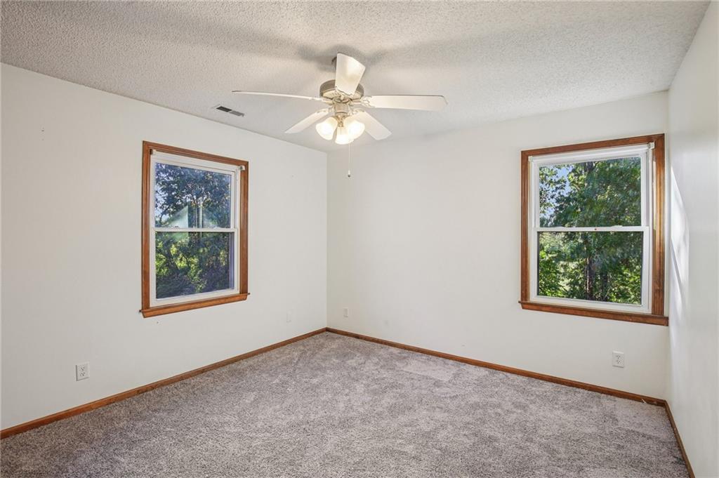 3225 Meadow Road Leavenworth, KS 66048 - Photo 19 of 55