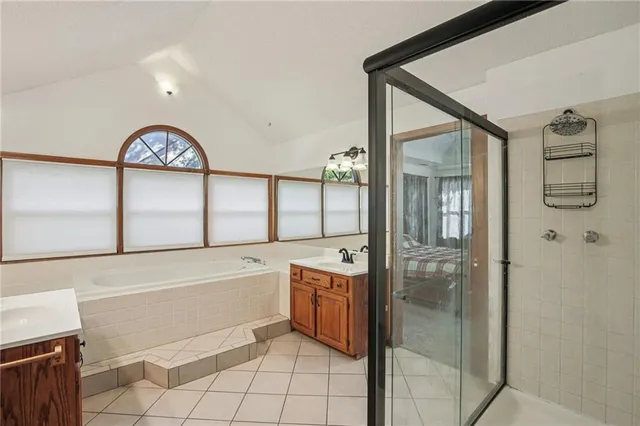 $444,000 | 3225 Meadow Road, Leavenworth, KS 66048