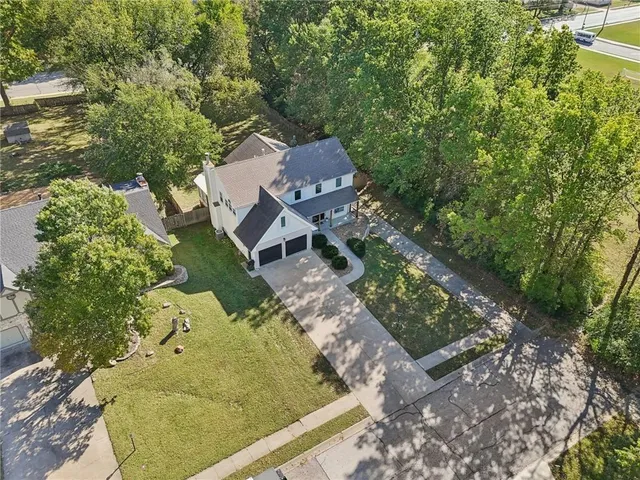 $444,000 | 3225 Meadow Road, Leavenworth, KS 66048