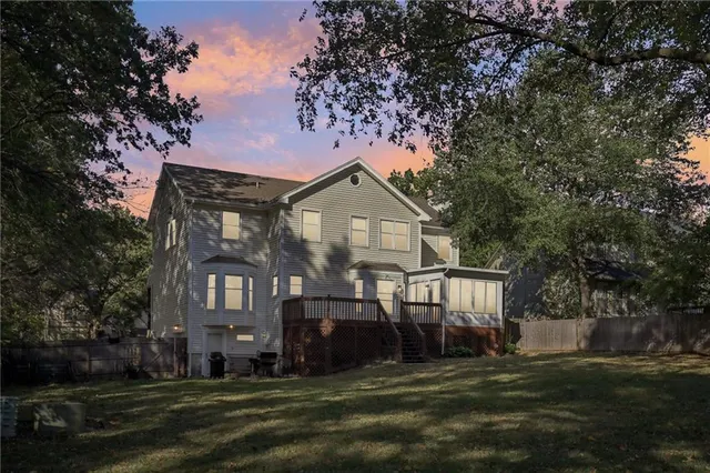 $444,000 | 3225 Meadow Road, Leavenworth, KS 66048