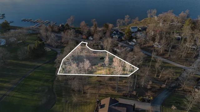 $259,000 | 4874 Knoll Court, Watervliet, MI 49098