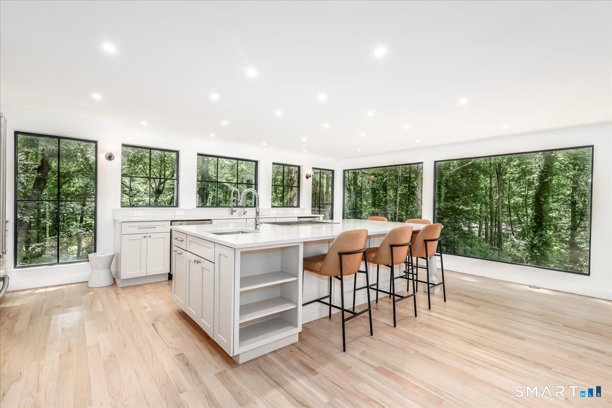 256 Wilton Road East Ridgefield, CT 06877 - Photo 11 of 40