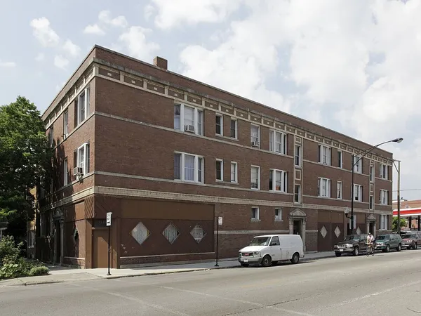 $2,895 | 956 North Winchester Avenue, Unit 2S, Chicago, IL 60622