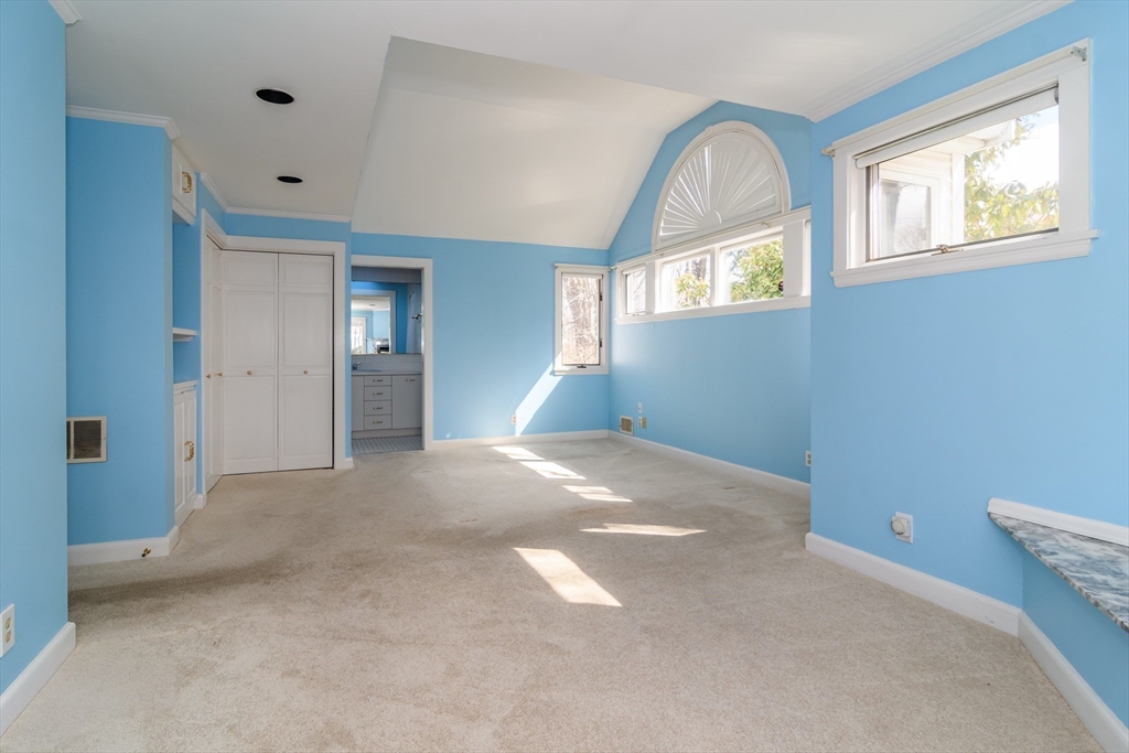 84 Pleasant Street South Natick, MA 01760 - Photo 12 of 25