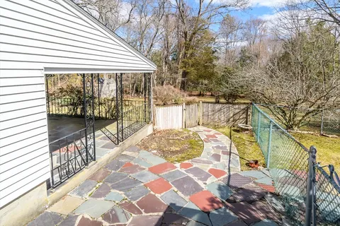 $799,000 | 84 Pleasant Street South, Natick, MA 01760