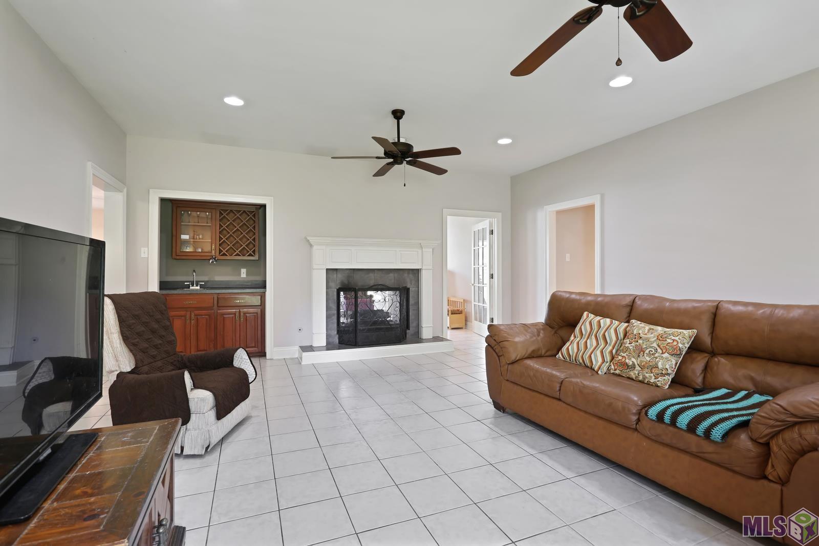 151 Choctaw Road Thibodaux, LA 70301 - Photo 5 of 20 Gallery Image 5