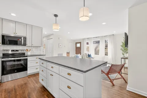 $449,900 | 4001 Dumbarton Drive, Nashville, TN 37207