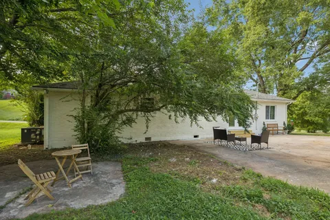 $449,900 | 4001 Dumbarton Drive, Nashville, TN 37207