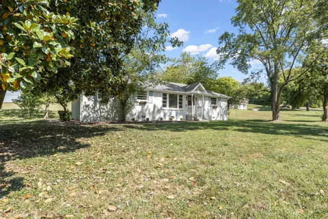 $449,900 | 4001 Dumbarton Drive, Nashville, TN 37207