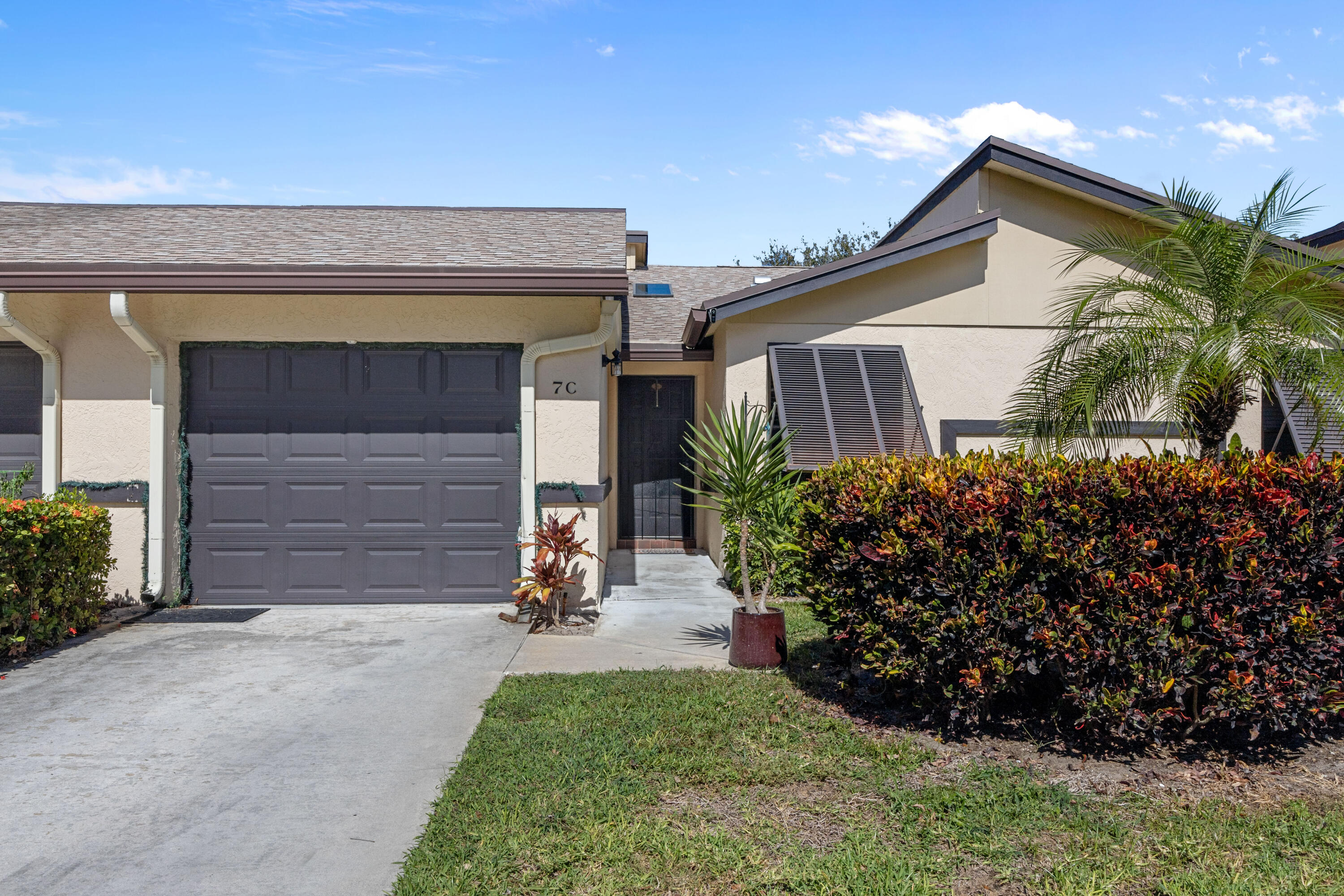 7 Ridge Pointe Drive, Unit C Boynton Beach, FL 33435 - Photo 28 of 28 Front
