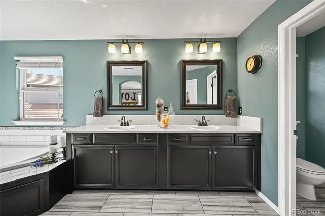 $975,000 | 10653 Briarglen Circle, Highlands Ranch, CO 80130