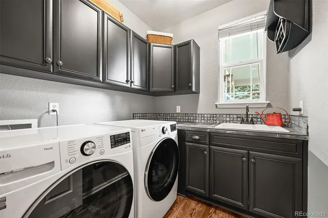 $975,000 | 10653 Briarglen Circle, Highlands Ranch, CO 80130