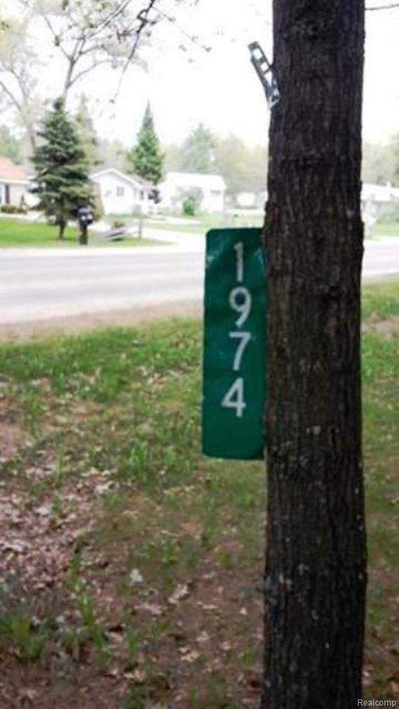 1974 East Stockwell Road Harrison, MI 48625 - Photo 3 of 12 4.jpg