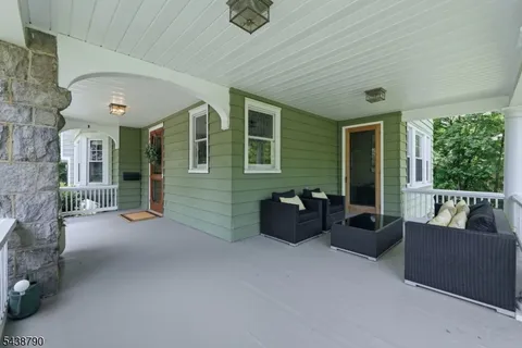 $1,750,000 | 610 Springfield Avenue, Summit, NJ 07901