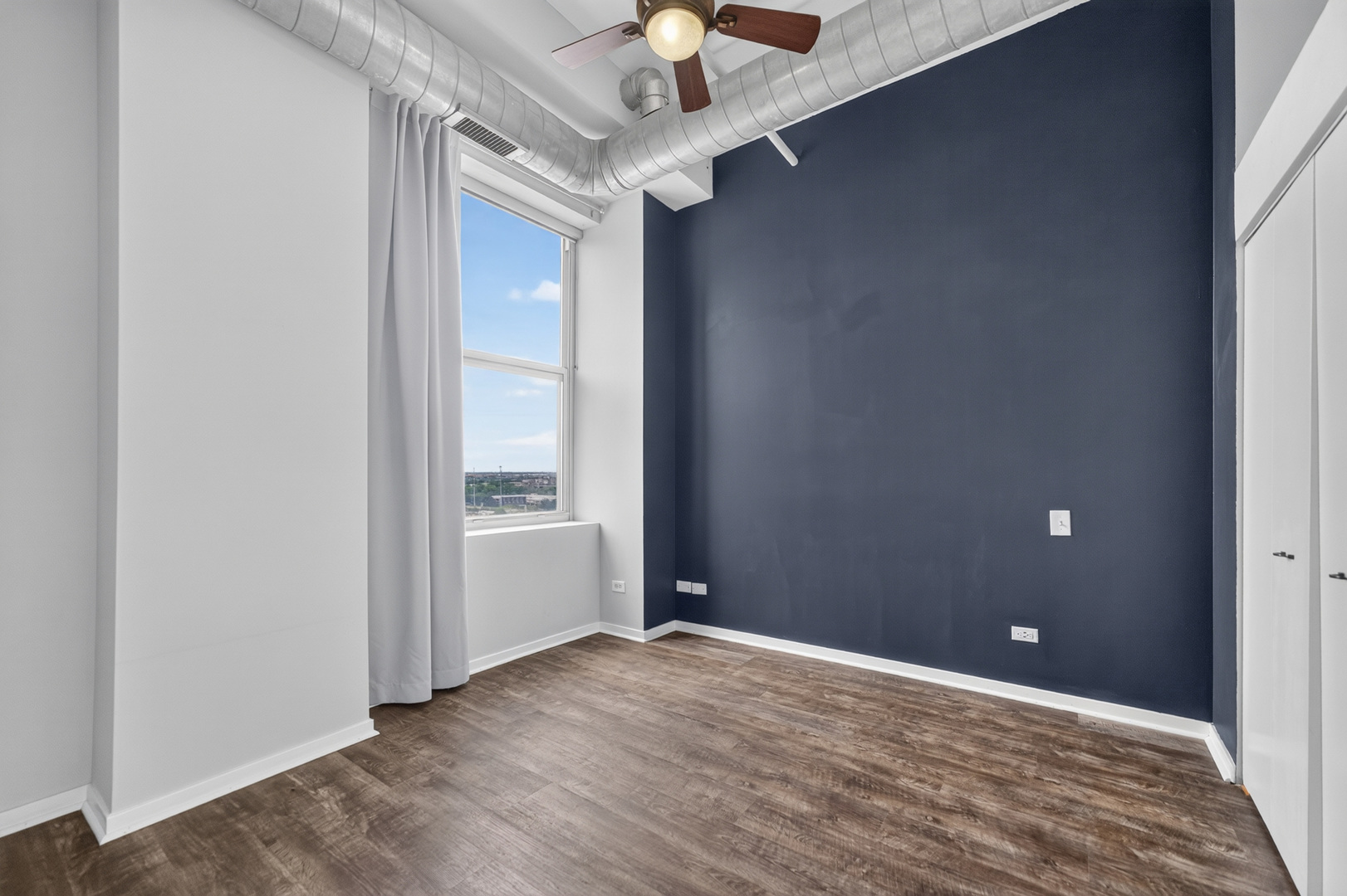 500 South Clinton Street, Unit 1013 Chicago, IL 60607 - Photo 14 of 21 Gallery Image 14