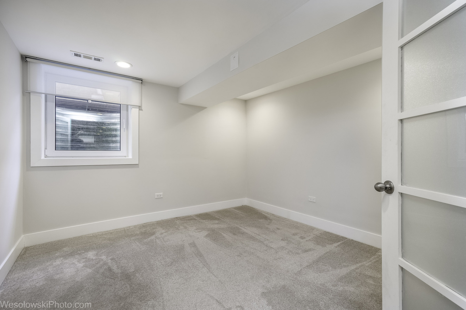 708 North Russel Street Mount Prospect, IL 60056 - Photo 21 of 30 a view of room with window