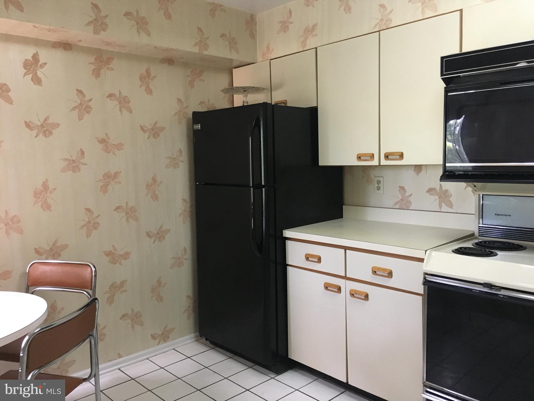 2901 Fallstaff Road, Unit 302 Baltimore, MD 21209 - Photo 5 of 11