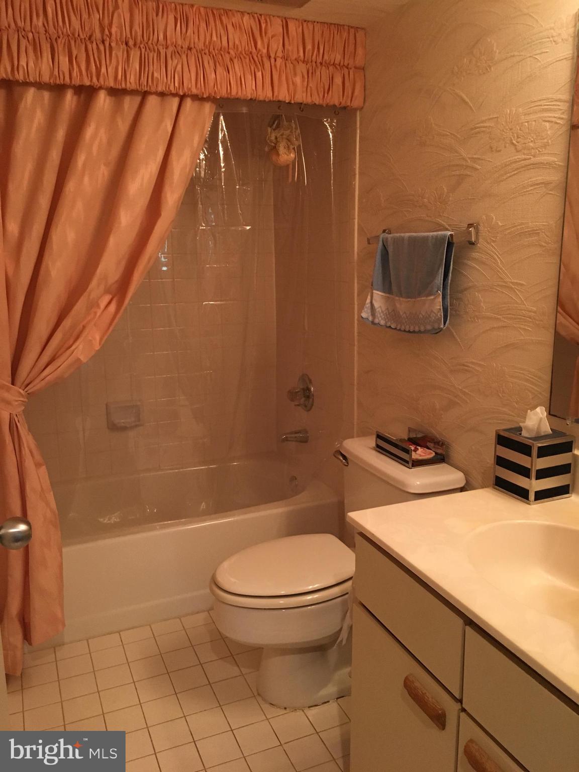 2901 Fallstaff Road, Unit 302 Baltimore, MD 21209 - Photo 9 of 11